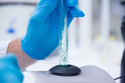 宫腔镜检查究竟是什么样子的？宫腔镜检查又具备哪些重要意义？做汕头试管婴儿必须要宫腔镜检查？